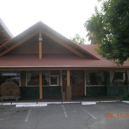 Parkside Inn Fresno Esterno foto